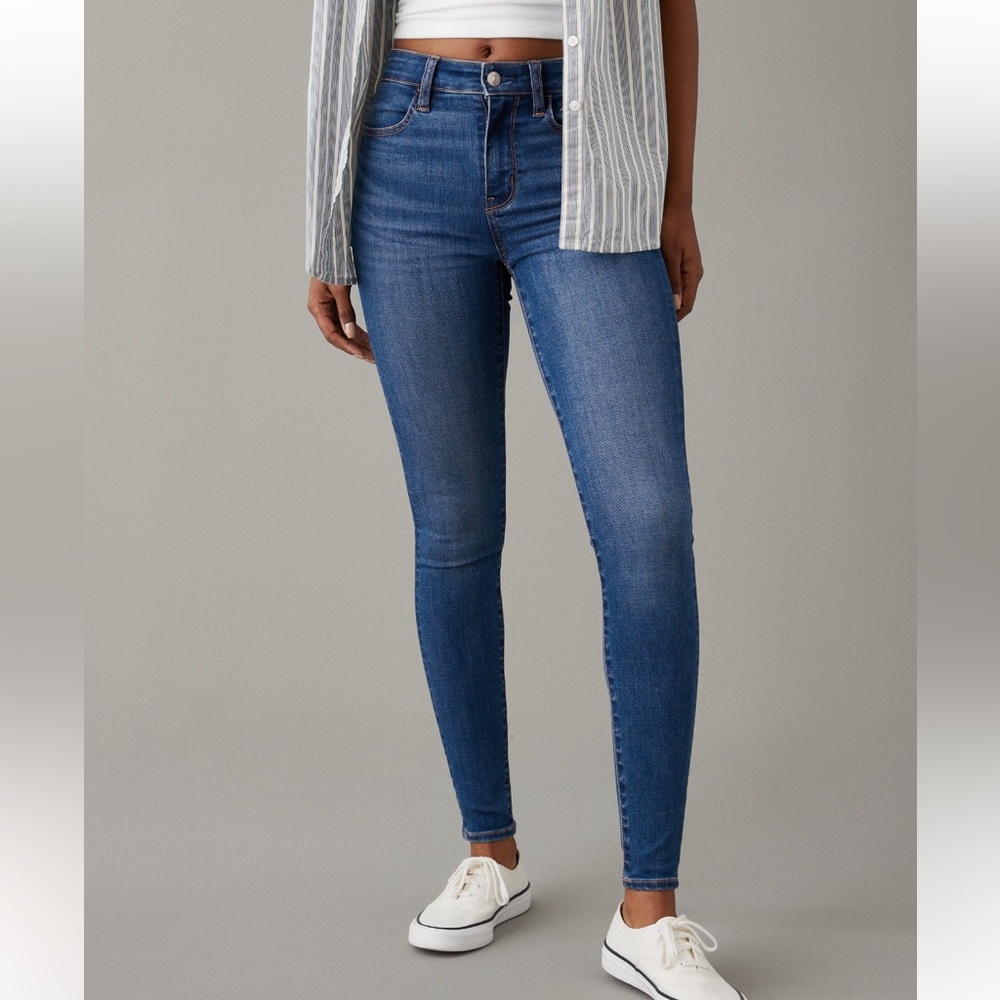 American Eagle High Waisted Jeans